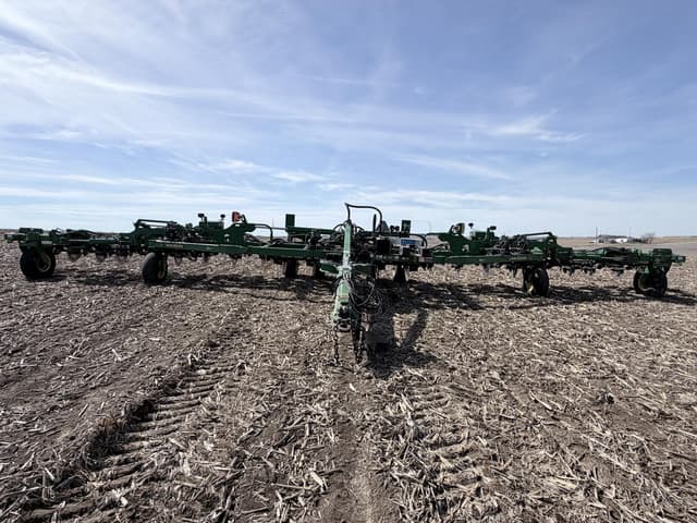 Image of John Deere 2510H equipment image 1