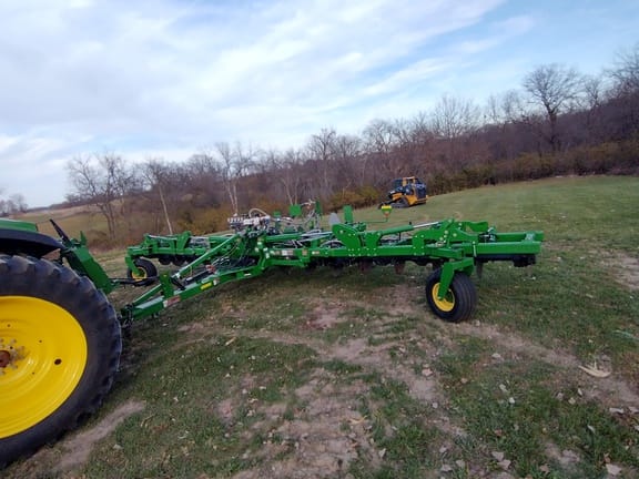Main image John Deere 2510H
