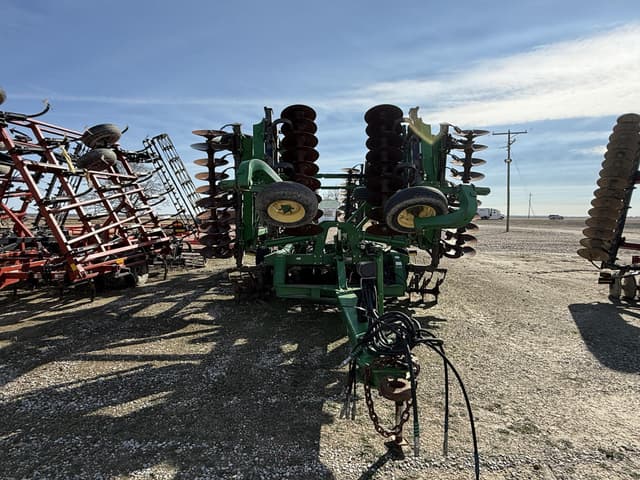 Image of John Deere 2623 equipment image 2