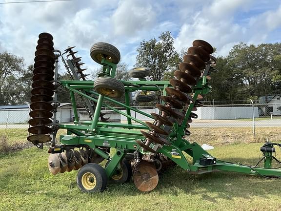Image of John Deere 2623 equipment image 4