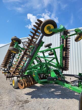 Main image John Deere 2623VT