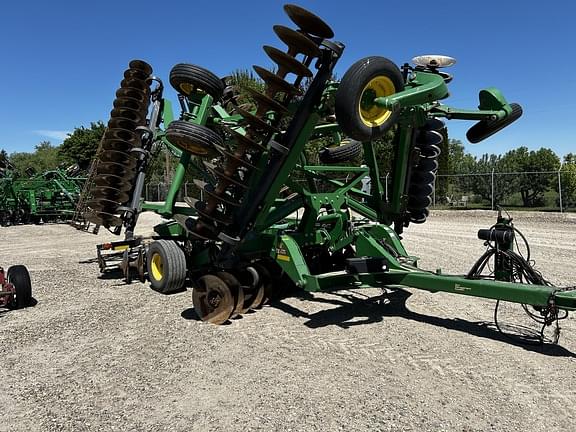 Image of John Deere 2623 equipment image 1