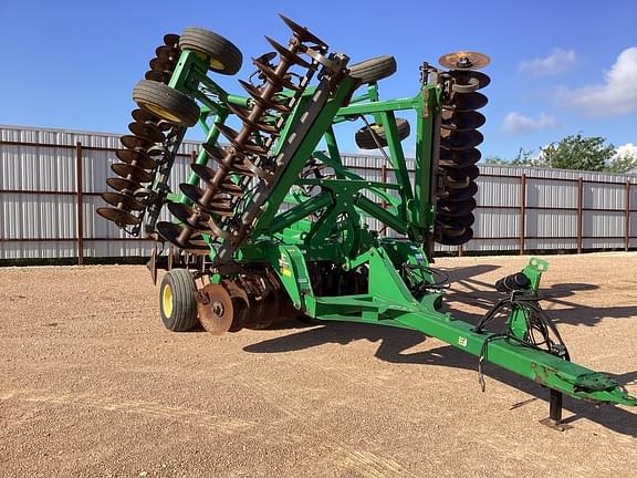 Image of John Deere 2623 equipment image 1