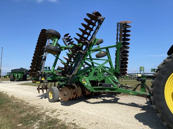 Image of John Deere 2623 equipment image 2