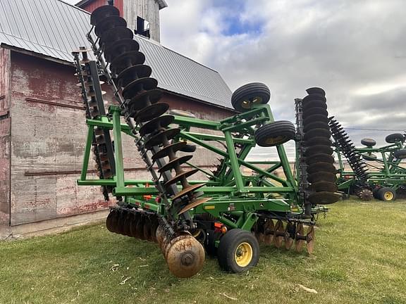 Image of John Deere 2623 equipment image 1