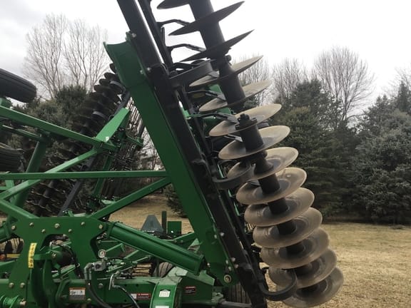 Main image John Deere 2623VT