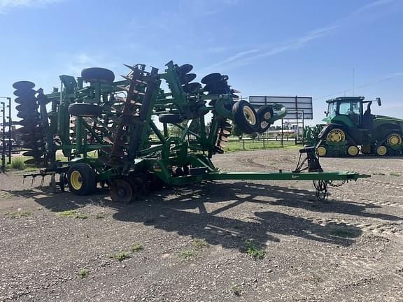Image of John Deere 2623 equipment image 2