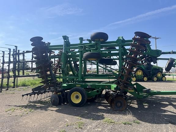 Image of John Deere 2623 equipment image 3