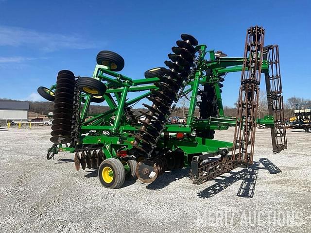 Image of John Deere 2623VT equipment image 2