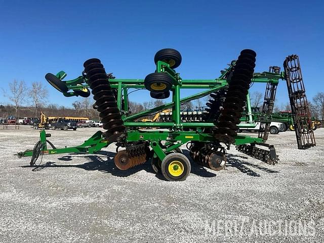 Image of John Deere 2623VT equipment image 1