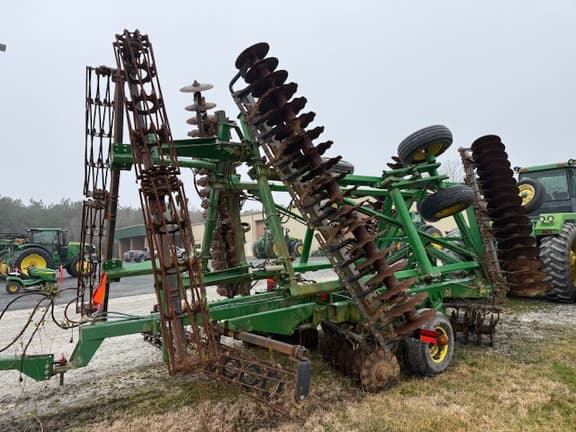 Image of John Deere 2623VT equipment image 3