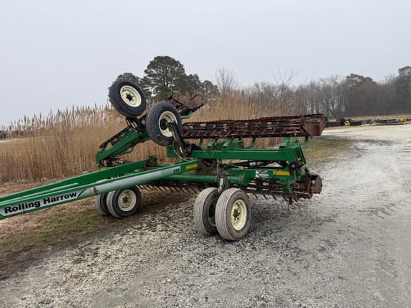 Image of John Deere 2623VT Image 1