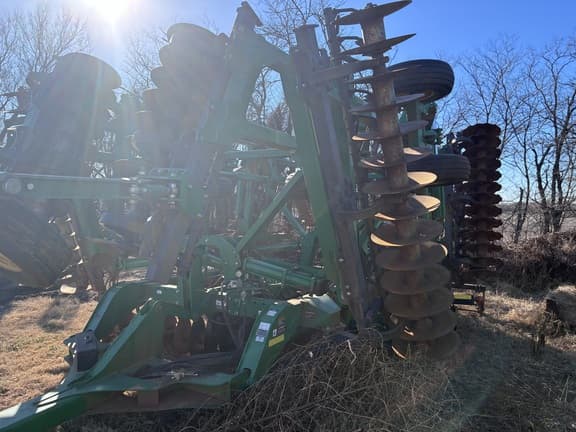 Image of John Deere 2623VT equipment image 3