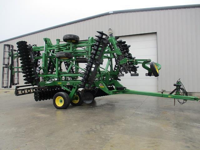 Image of John Deere 2623VT equipment image 1