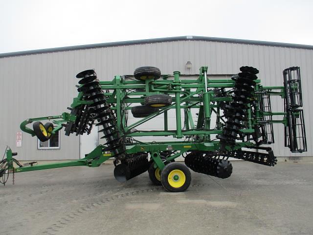 Image of John Deere 2623VT equipment image 2