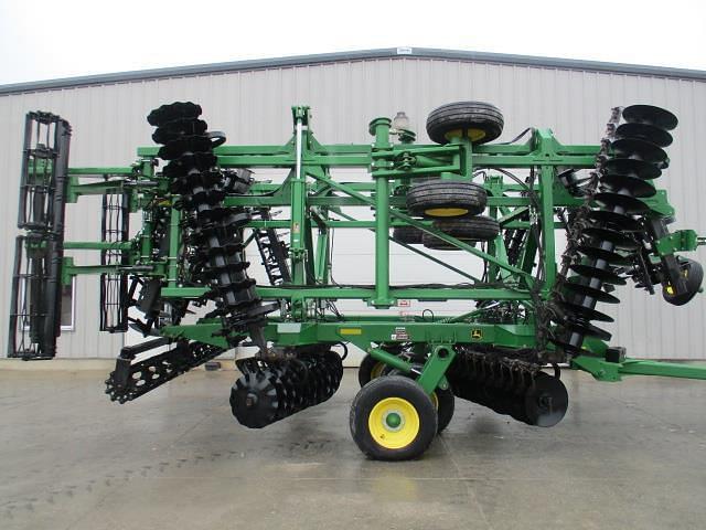 Image of John Deere 2623VT equipment image 3