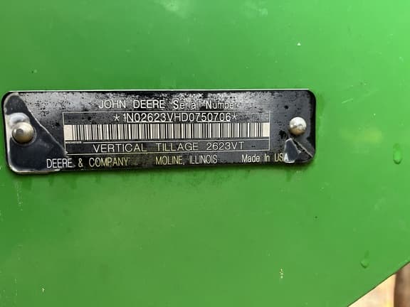 Image of John Deere 2623VT equipment image 2