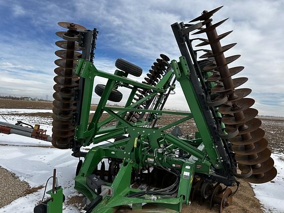 Image of John Deere 2623VT equipment image 3