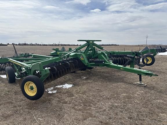 Image of John Deere 2623VT Primary image