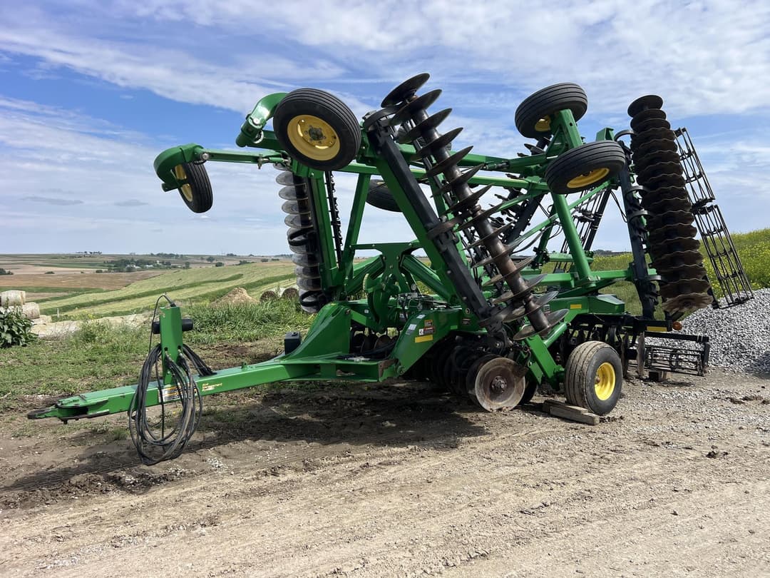 Image of John Deere 2623VT Primary image
