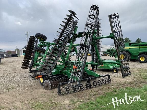 Image of John Deere 2623VT equipment image 2