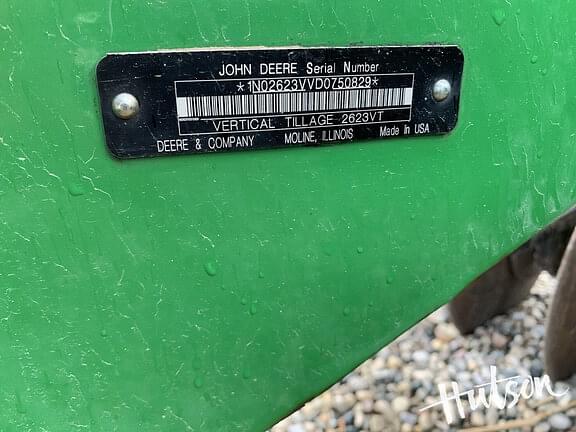 Image of John Deere 2623VT equipment image 4