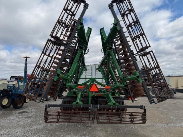 Image of John Deere 2623VT equipment image 2