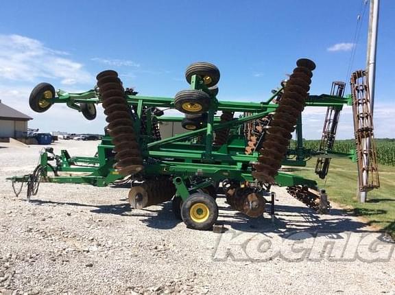 Image of John Deere 2623VT equipment image 2