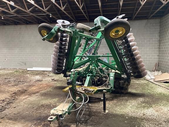 Image of John Deere 2623VT equipment image 3