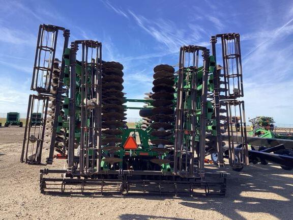 Image of John Deere 2623VT equipment image 3