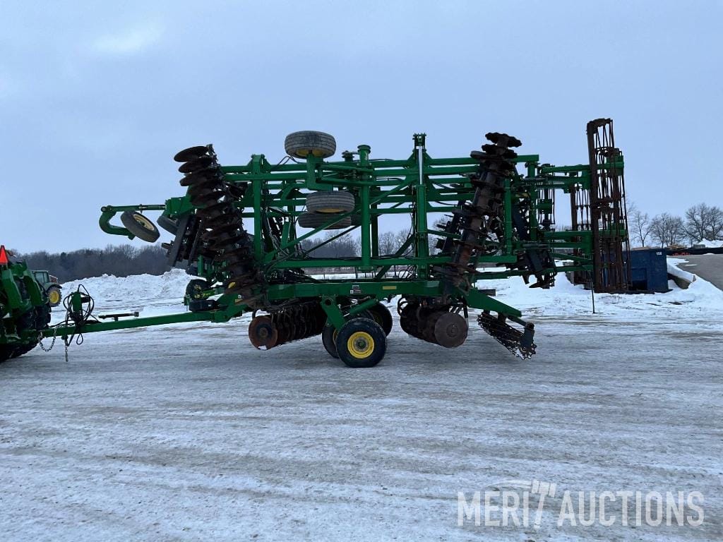 2013 John Deere 2623VT Equipment Image0