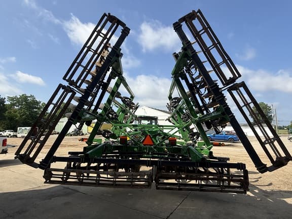 Image of John Deere 2720 equipment image 4