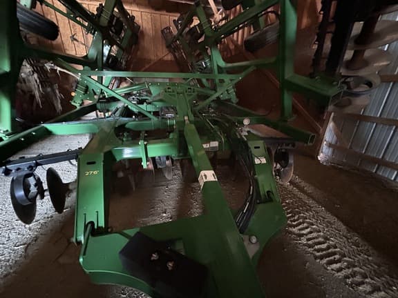Image of John Deere 2720 equipment image 1