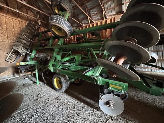 2013 John Deere 2720 Equipment Image0
