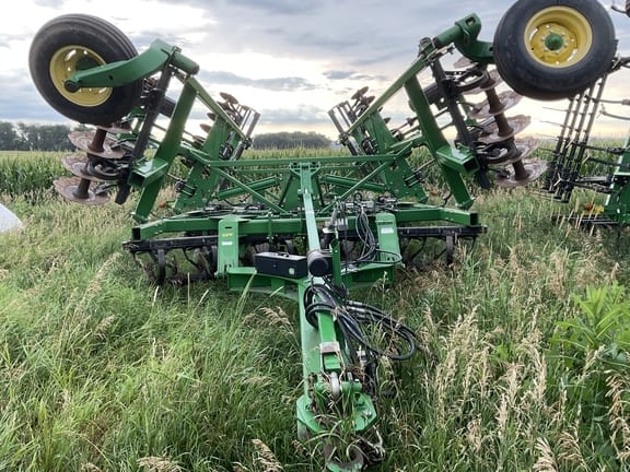 2013 John Deere 2720 Image