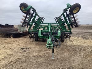 2013 John Deere 2720 Image