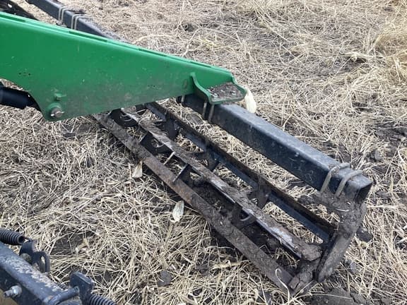 Image of John Deere 2720 equipment image 1