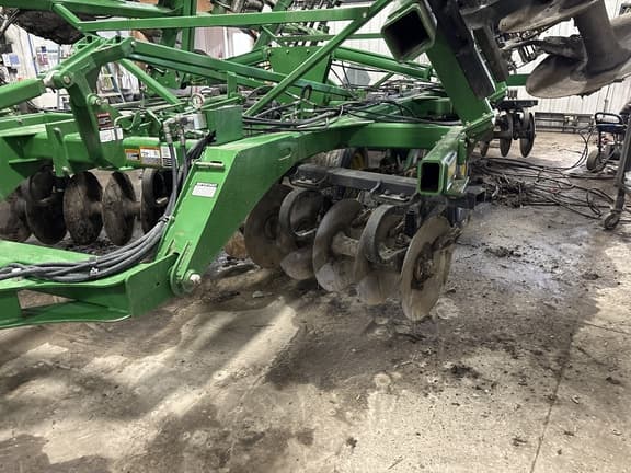 Image of John Deere 2720 equipment image 3