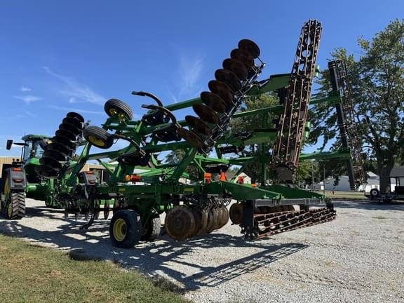 Image of John Deere 2720 equipment image 4