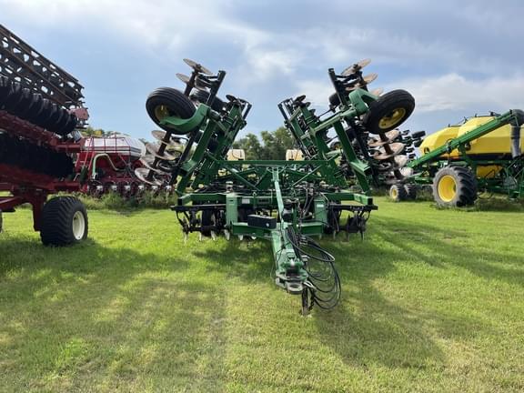 Image of John Deere 2720 equipment image 2