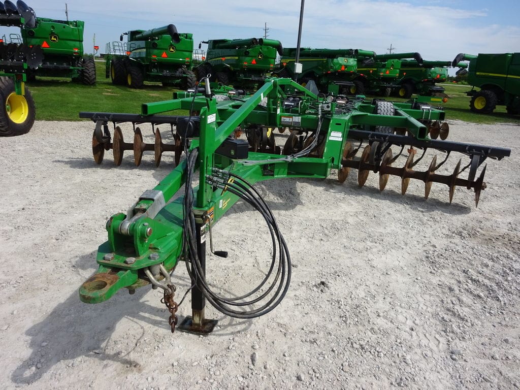 Main image John Deere 2720
