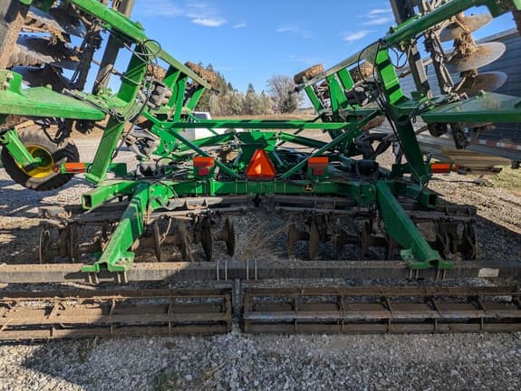 Image of John Deere 2720 equipment image 2