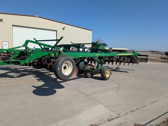 Image of John Deere 2720 equipment image 3