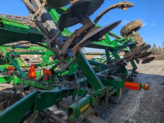 Image of John Deere 2720 equipment image 3