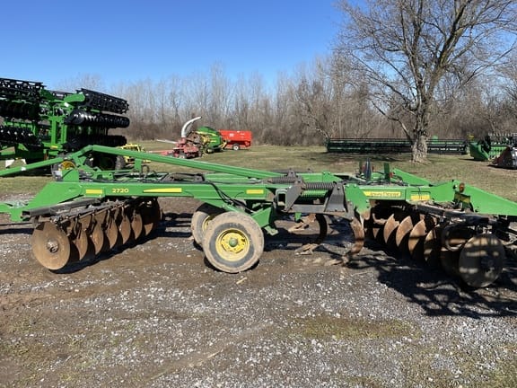 Main image John Deere 2720