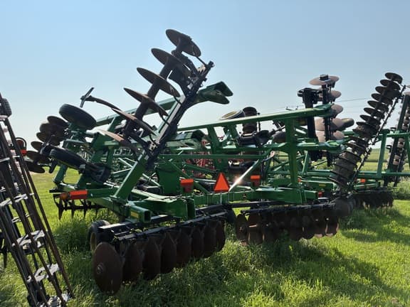 Image of John Deere 2720 equipment image 3
