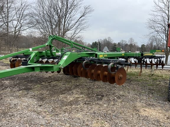 Image of John Deere 2720 Primary image