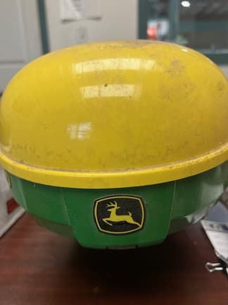 Image of John Deere StarFire 3000 equipment image 3