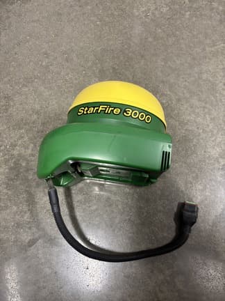 Image of John Deere StarFire 3000 Image 1
