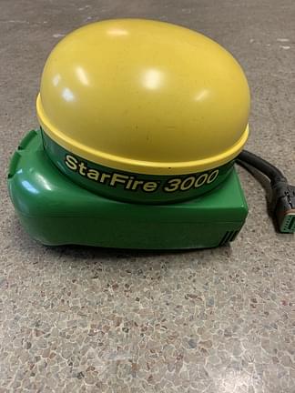 Image of John Deere StarFire 3000 Image 0